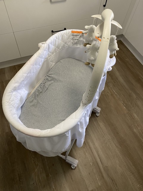 baby bunting portable bassinet