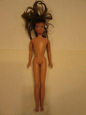 4 Vintage Mattel Barbie Doll 1 has Painted eyes long blonde hair 1966 lot W8