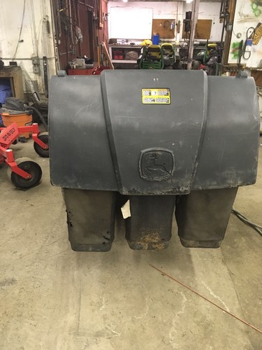 John Deere Z930M 60” Zero Turn Mower With Bagger 1663hrs