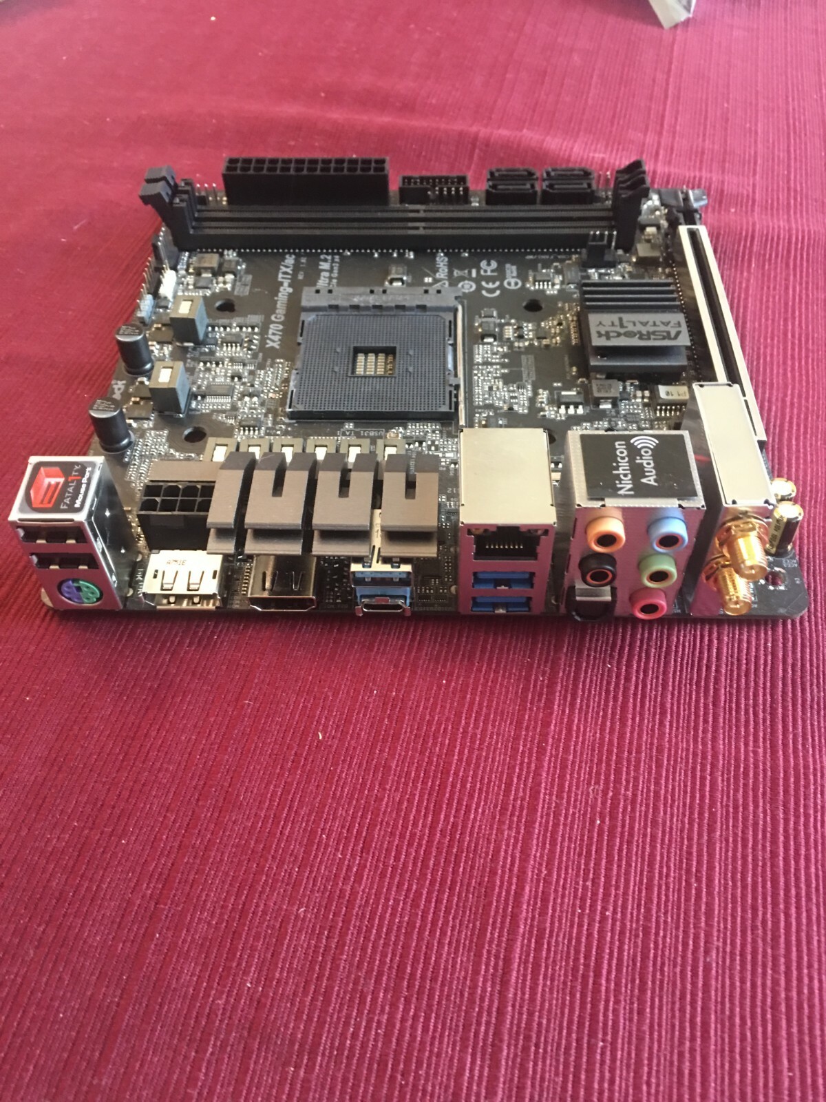 asrock fatal1ty x470 Gaming-ITX/ac, Lightly Used, Ryzen Ready.