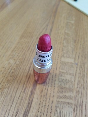 AVON ULTRA COLOR RICH BRILLANCE LIPSTICK - SUMPTUS CARISE F303 - NEW SEALED
