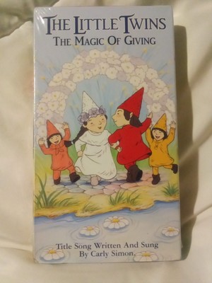 The Little Twins The Magic of Giving VHS, 1998 by Carly Simon