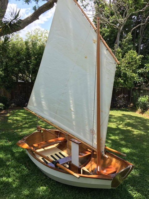 nutshell pram sail