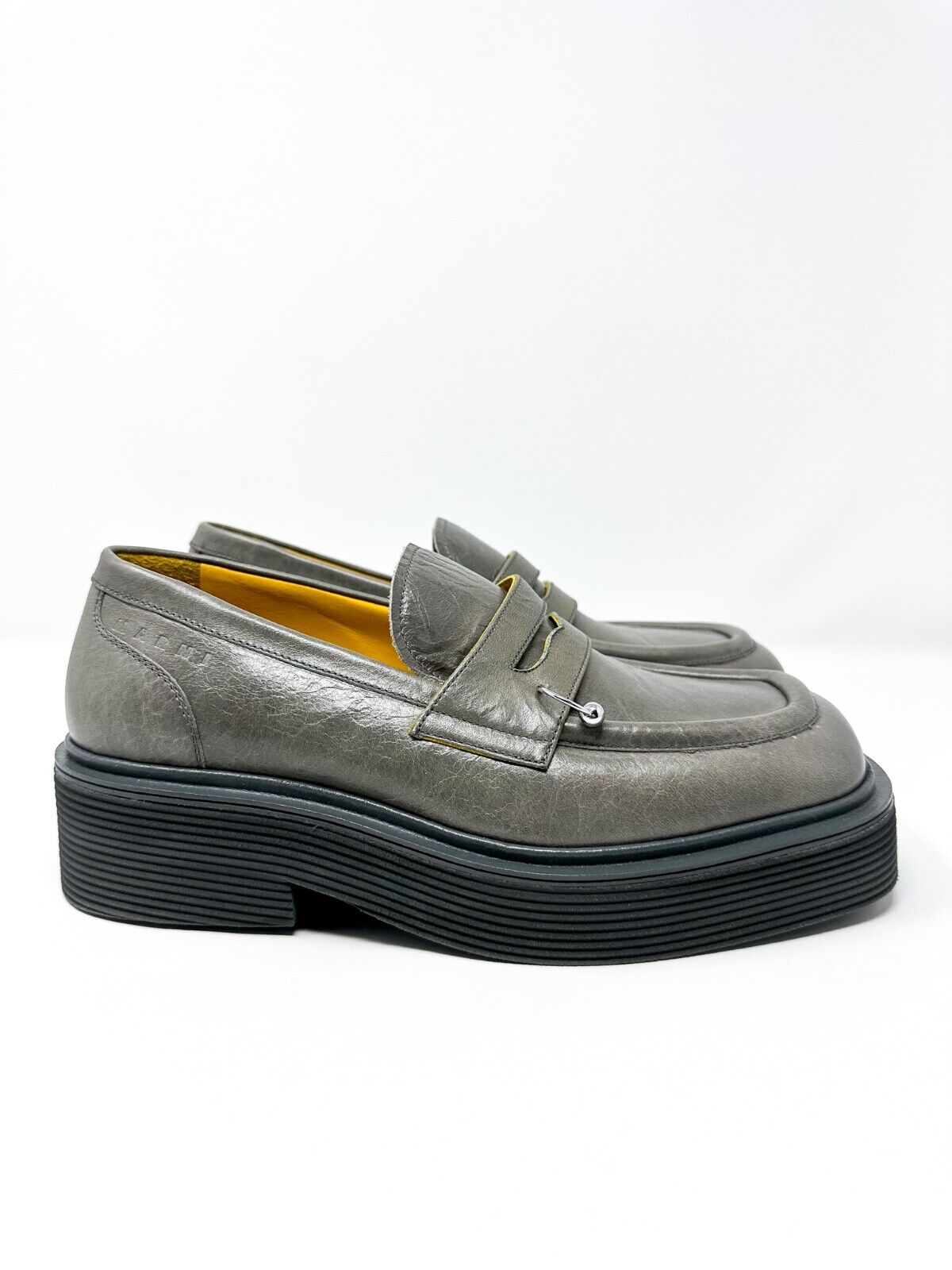 Marni Men's Piercing Moccasin Loafers Grey 7 US / 40 EU $895 Marni Men's Piercing Moccasin Loafers Grey 7 US / 40 EU $895
