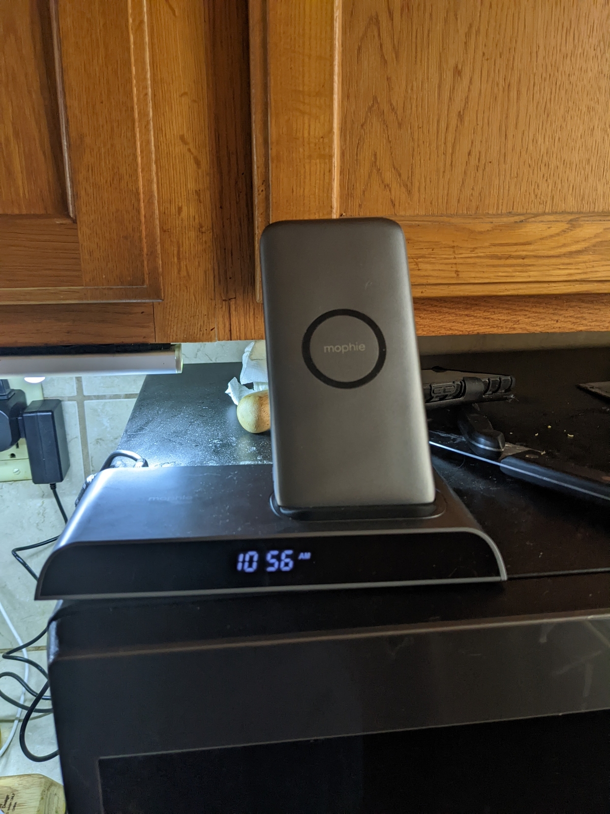 mophie Powerstation 10W Wireless Charging Dock with Removable Power