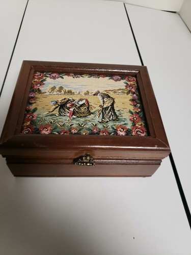 純銀 扇 専用ケース付き 美品 Chic Jewelry Box With Velvet Lining Size 7 X 5 X 2 Inches