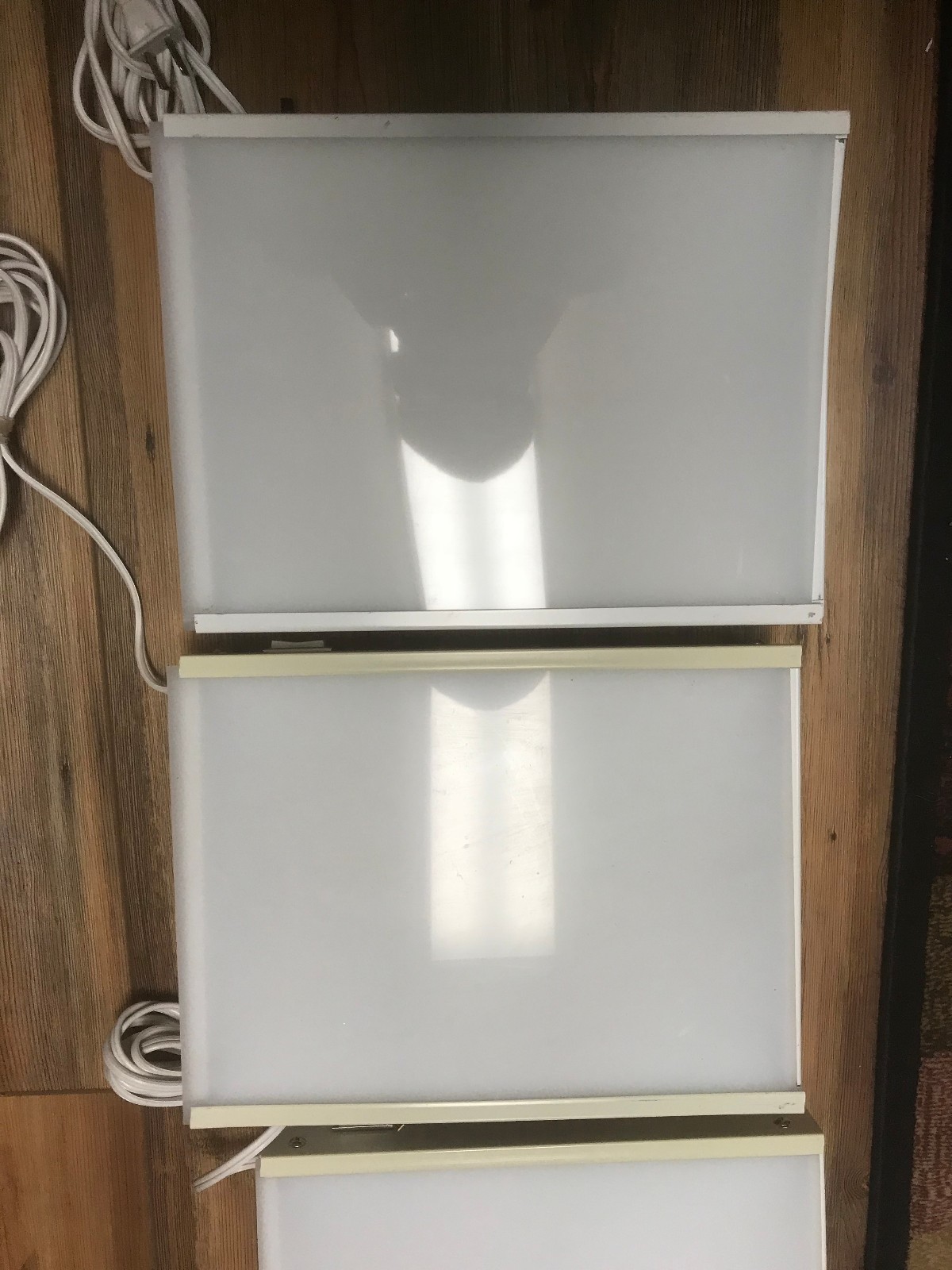 4 total Logan Light Box Desk Top No. 810/920 12-1/2