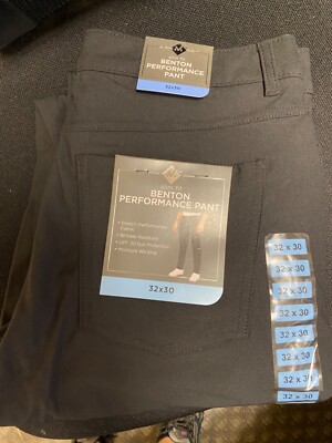 Men NWT'' Benton'' Performance pants, Black. Size 32 x 30 Reg. $69.99