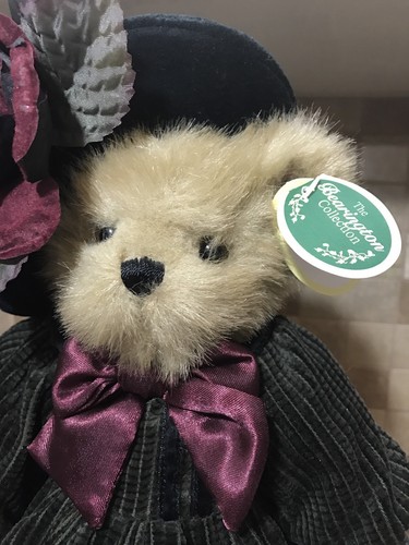 Bearington Bear Limited Collectible Series, Sophia Nice With Tags And Stand