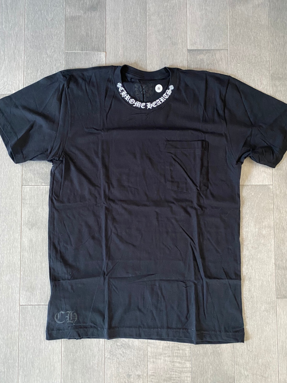 Chrome Hearts Neck Logo SS Pocket Crewneck Tee Black Size M Chrome Hearts Neck Logo SS Pocket Crewneck Tee Black Size M