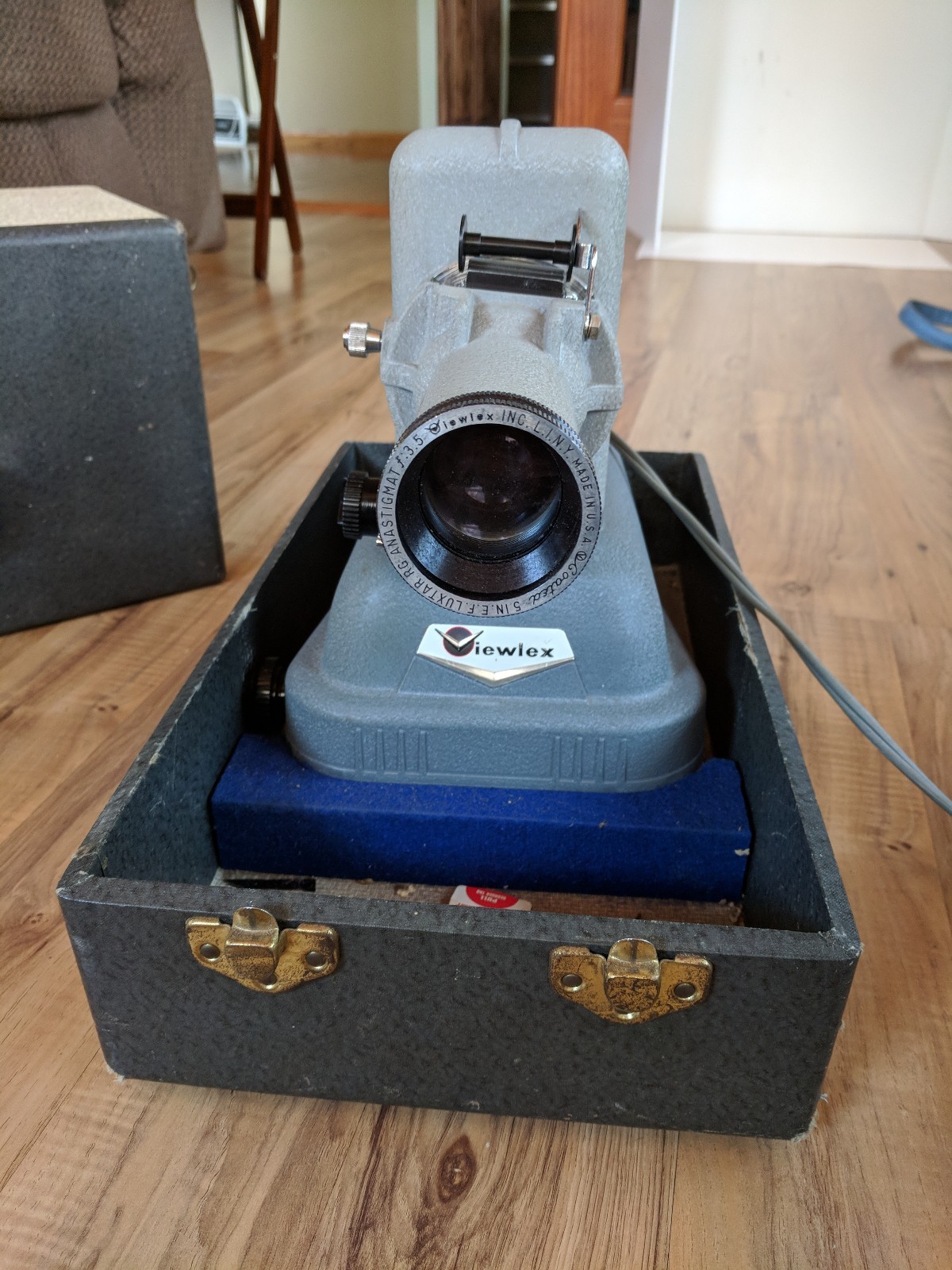Vintage Viewlex Slide Projector