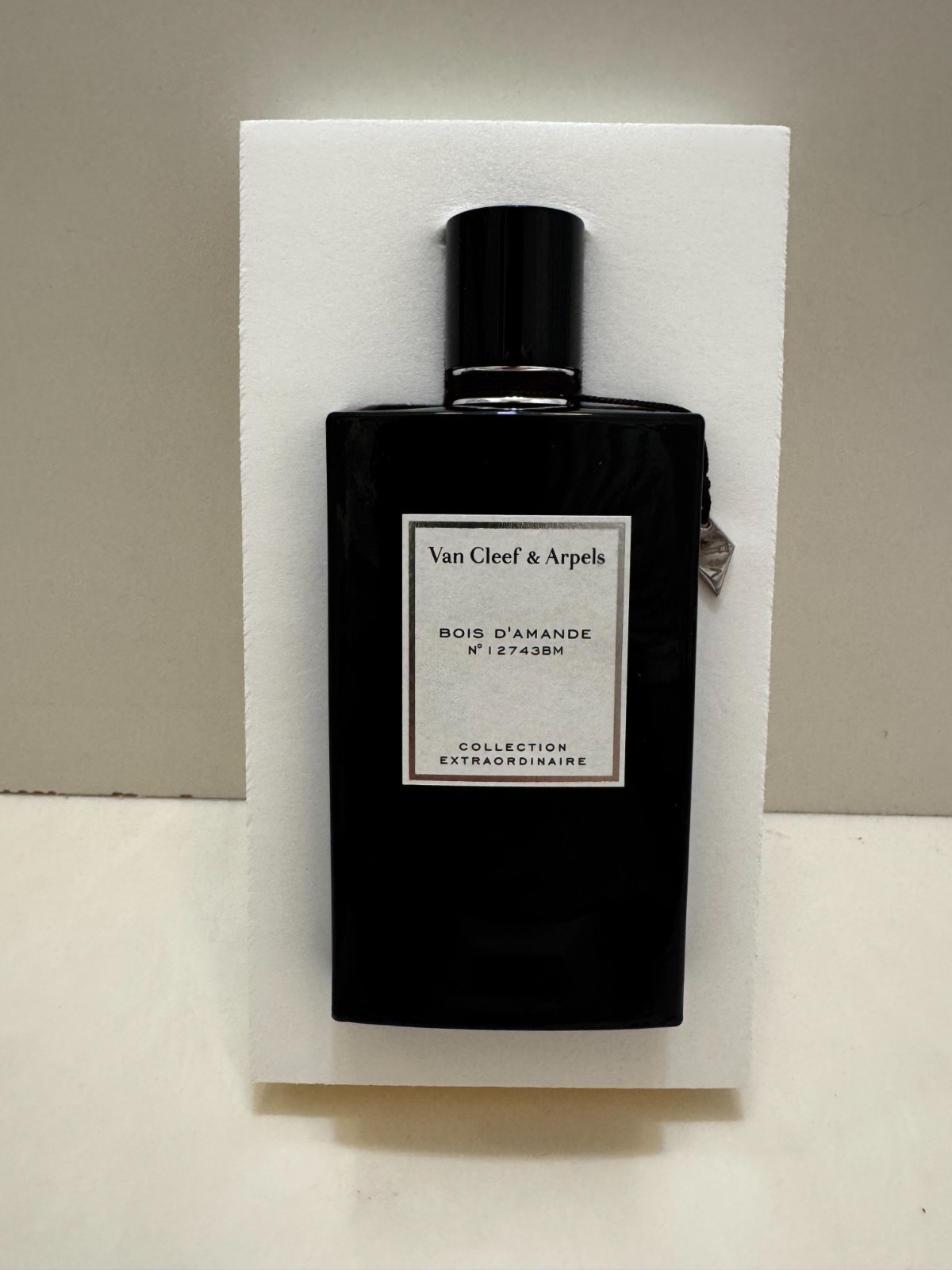 香水(ユニセックス) Van Cleef & Arpels Bois d'Amande 75ml Van Cleef & Arpels Bois D'Amande 2.5 oz / 75 ml Eau De