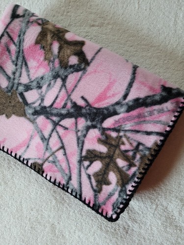 New Fleece Pink Camo Print Blanket/Lap Throw/ w/crocheted edge Approx 40" x 62"