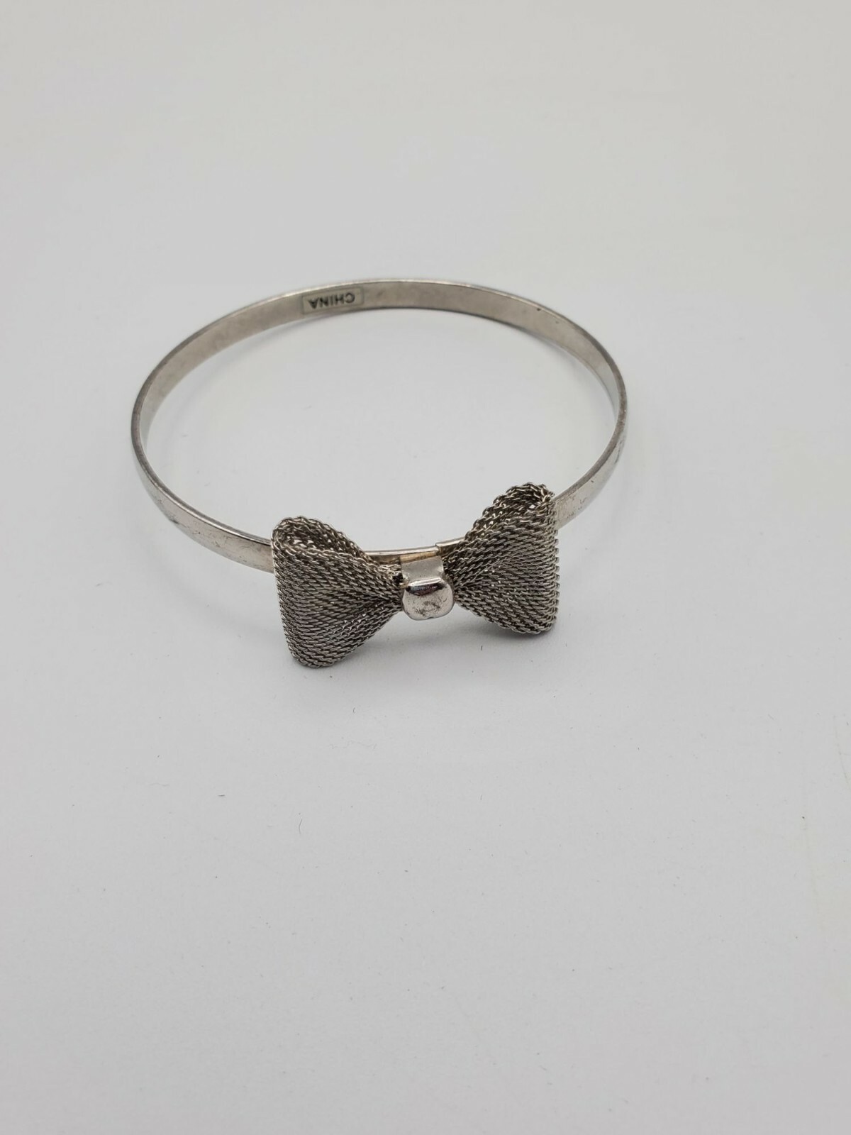 bow tie bracelet