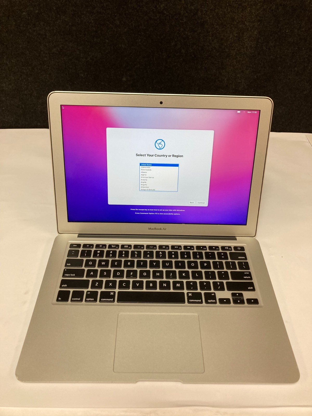 Apple Macbook Air 13 A1466（Core i7）256GB Apple MacBook Air A1466 2017 13.3