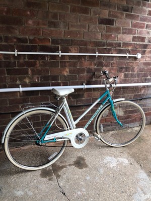 universal la riviera ladies bike
