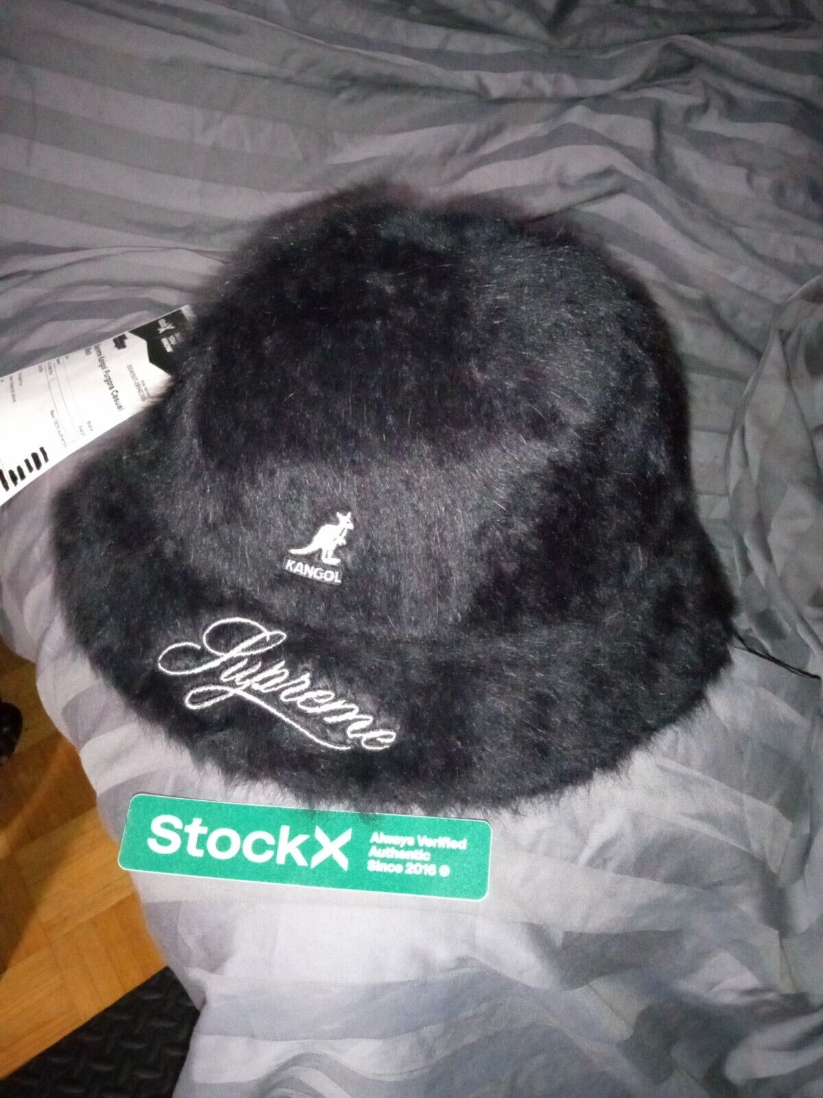 New SUPREME KANGOL, size:LARGE, furgora bermuda black furry New SUPREME KANGOL, size:LARGE, furgora bermuda black furry