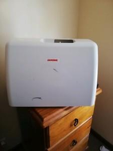 Швейная машина janome dc3050