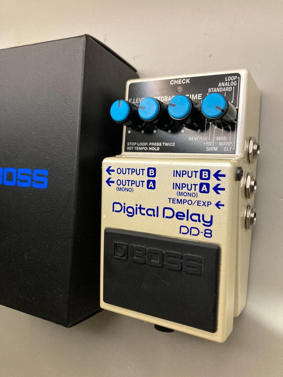 Boss DD-8 Digital Delay Guitar Effects Pedal w/Box Tested Boss DD-8 Digital Delay Guitar Effects Pedal w/Box Tested
