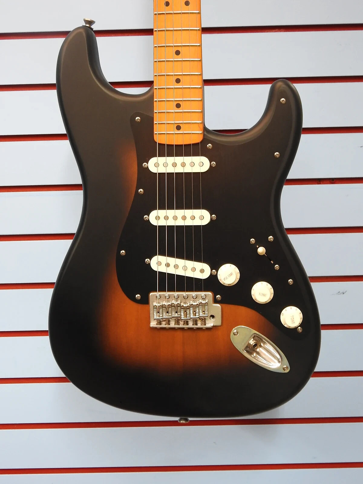 b*u様 Squier 40th Anniversary Stratocaste Squier 40th Anniversary Stratocaster Vintage Edition Maple