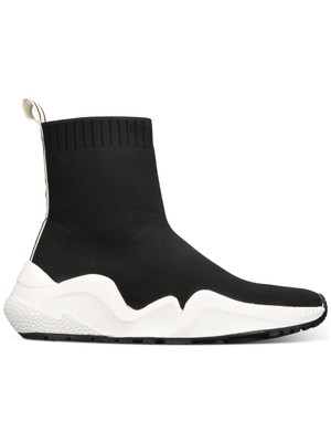 

KENNETH COLE Женские черные спортивные кроссовки без шнуровки Maddox на платформе 1-1/2 дюйма 8 м, Черный, KLF8073SX
