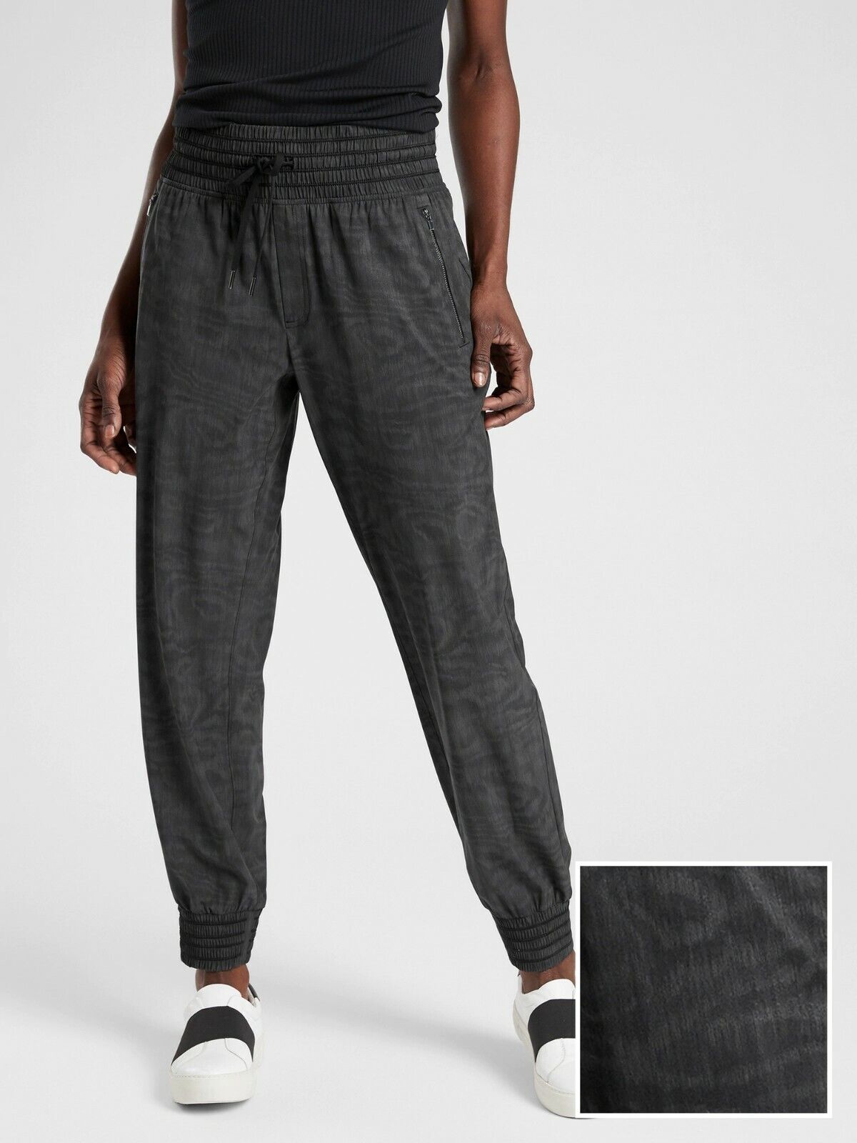 Athleta Camden Printed Jogger, Black Moire SIZE 12 #486205 Athleta Camden Printed Jogger, Black Moire SIZE 12 #486205