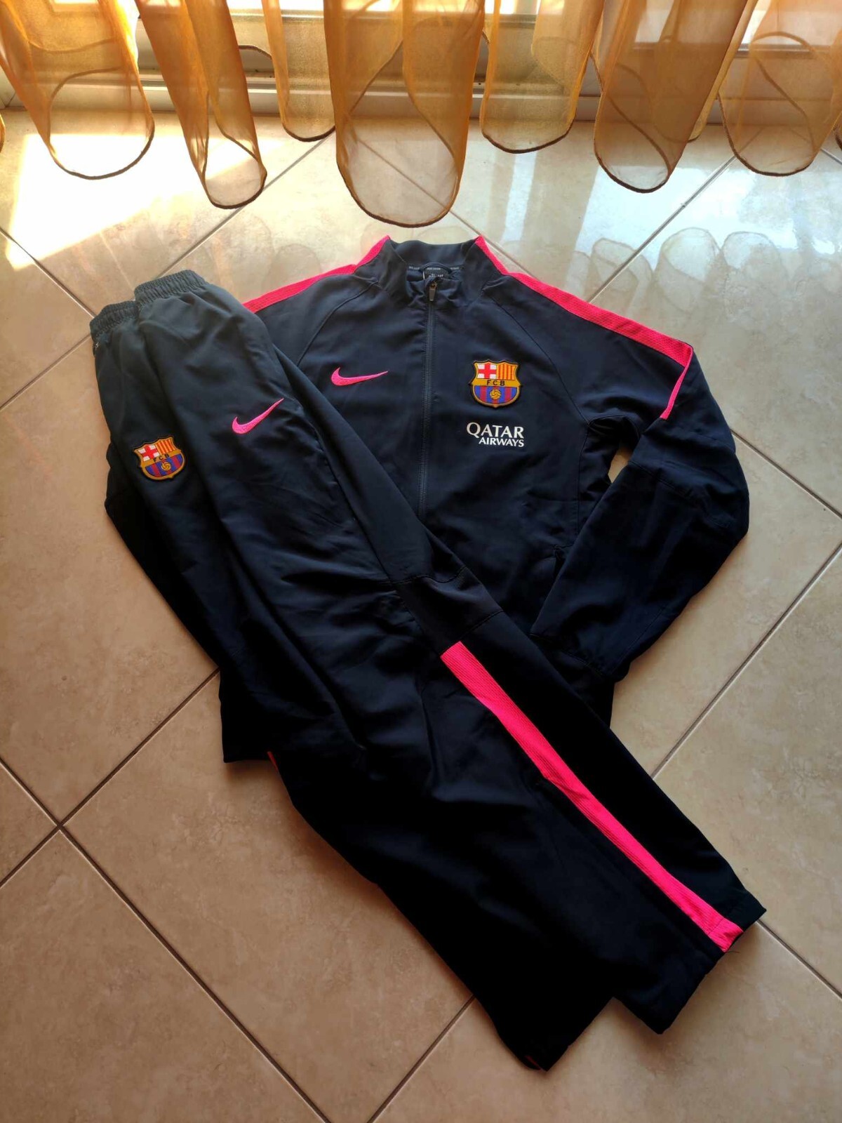 ビンテージ　00s Nike Fc.Barcelona メンズM ジャージ　上下 ビンテージ 00s Nike Fc.Barcelona メンズM ジャージ 上下 メンズ