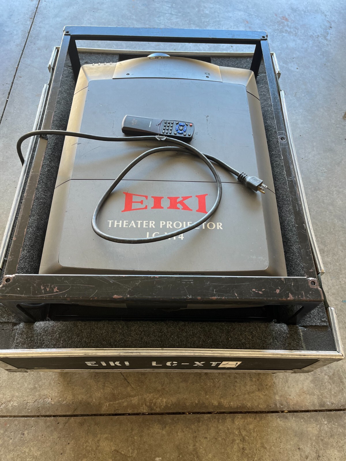 Xga Large Venue Projector, Tested, Works Great