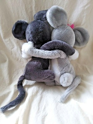 Vintage 1976 Dakin Gray Hugging Mice Plush Animals 11