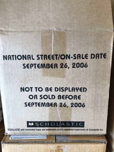 Case of 10 Pop up Halloween Monster Book Maurice Sendak Mommy?  Arthur Yorinks