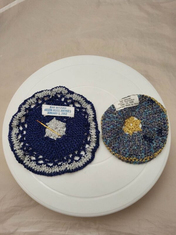Vtg 2 crochet a kippah yarmulke Blue gold star of david