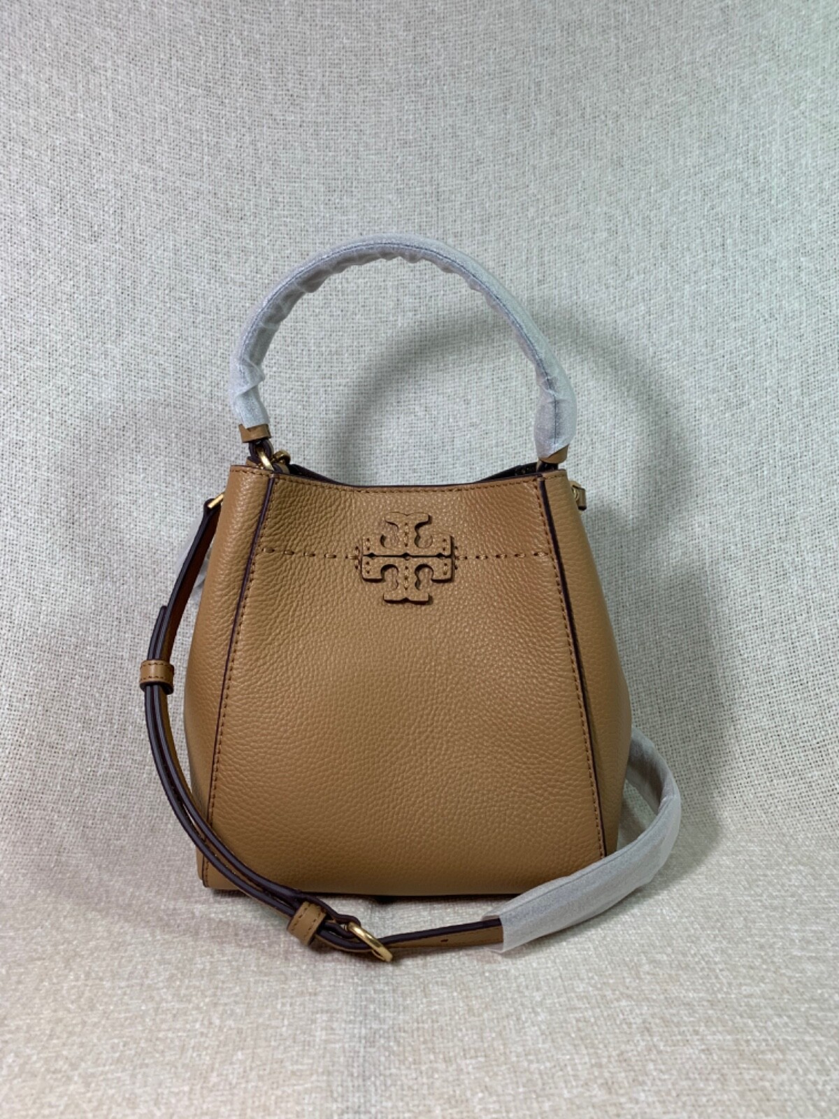 ☆☆Tory Burch☆☆ 24FW McGraw Small Bucket Bag Tiramisu 158 NEW Tory Burch Tiramisu McGraw Small Bucket Bag $348 | eBay