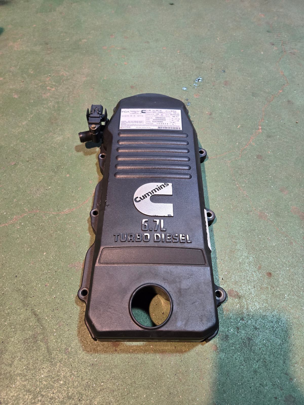 6.7l cummins upper valve cover 5446599 - Picture 1 of 11