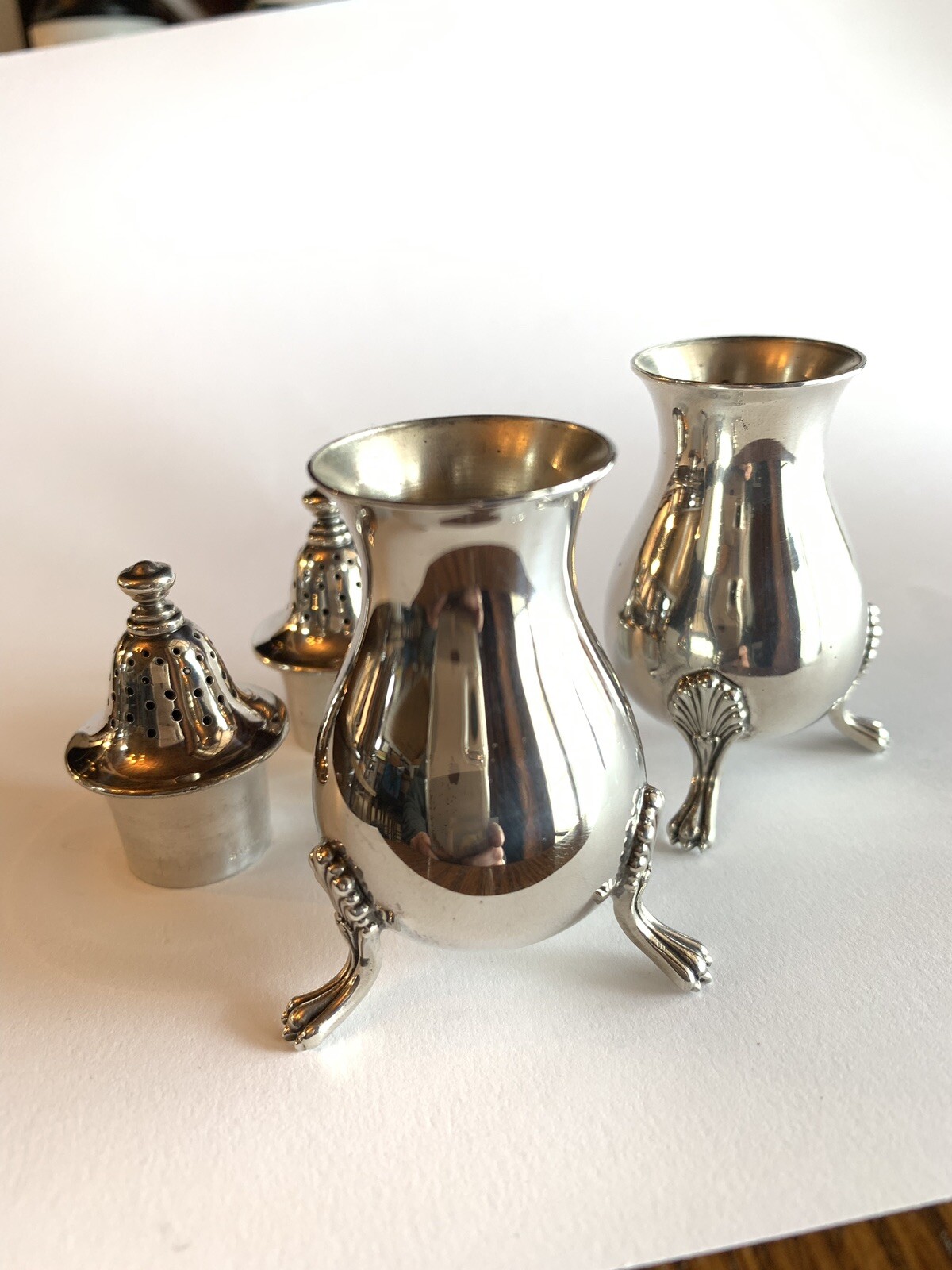 WATSON STERLING SILVER M14 EXEMPLAR CIRCA 1740 - SALT & PEPPER SET