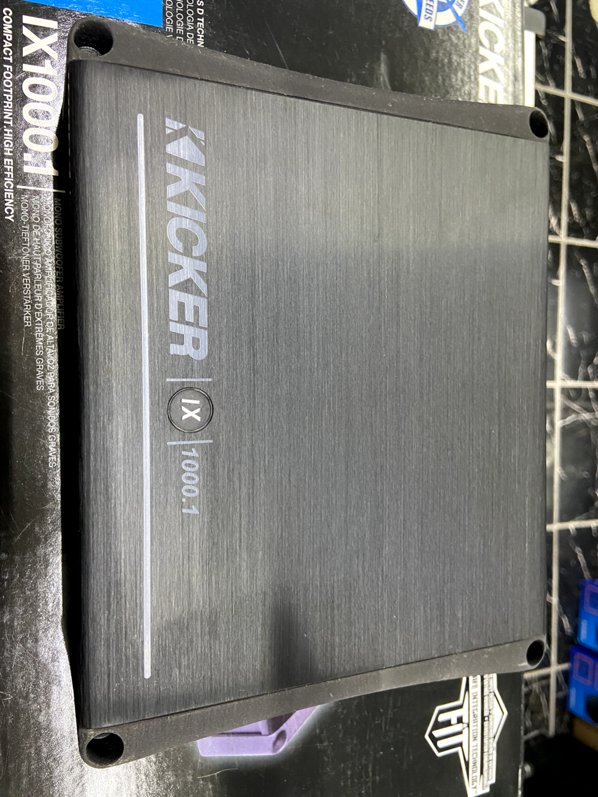 カーオーディオ kicker IX1000 Kicker IX1000.5 5-channel car amplifier — 65 watts RMS x 4