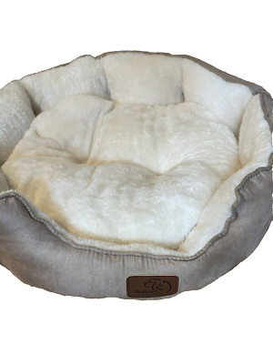 Bedsure dog/cat bed Washable with Slip-Resistant Bottom small breeds
