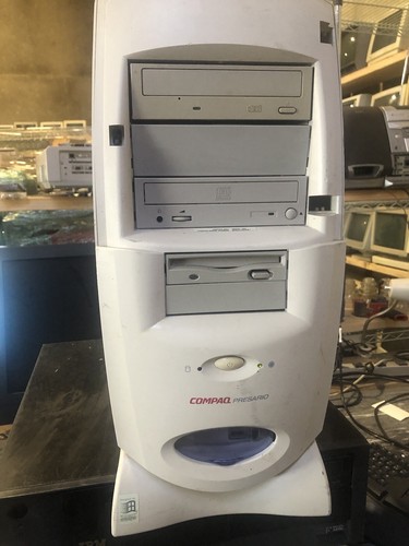 Windowsデスクトップ COMPAQ PRESARIO 3560 Win98 Old Compaq Presario desktop | Windows 98 SE operating system