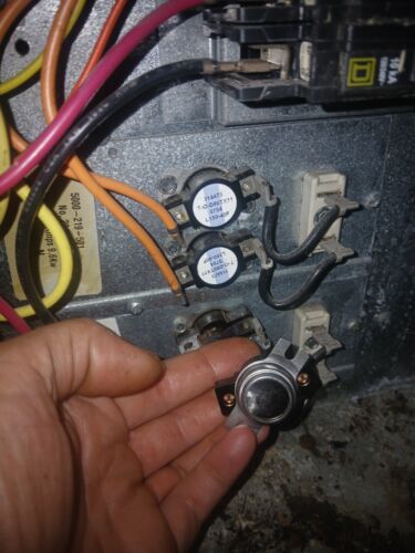 York Coleman L150-40F Limit Switch 314473 024-35596-000 SAME York Coleman L150-40F Limit Switch 314473 024-35596-000 SAME