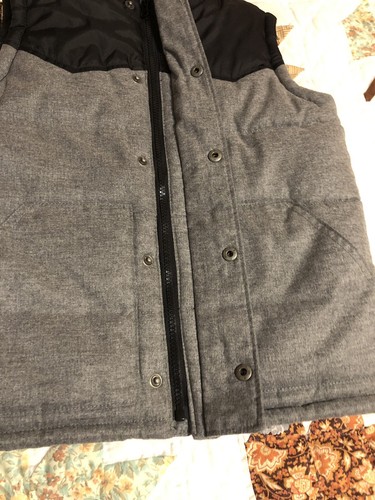Boys OLD NAVY Black Gray Sleeveless Jacket Vest Size Small 6-7 Regular