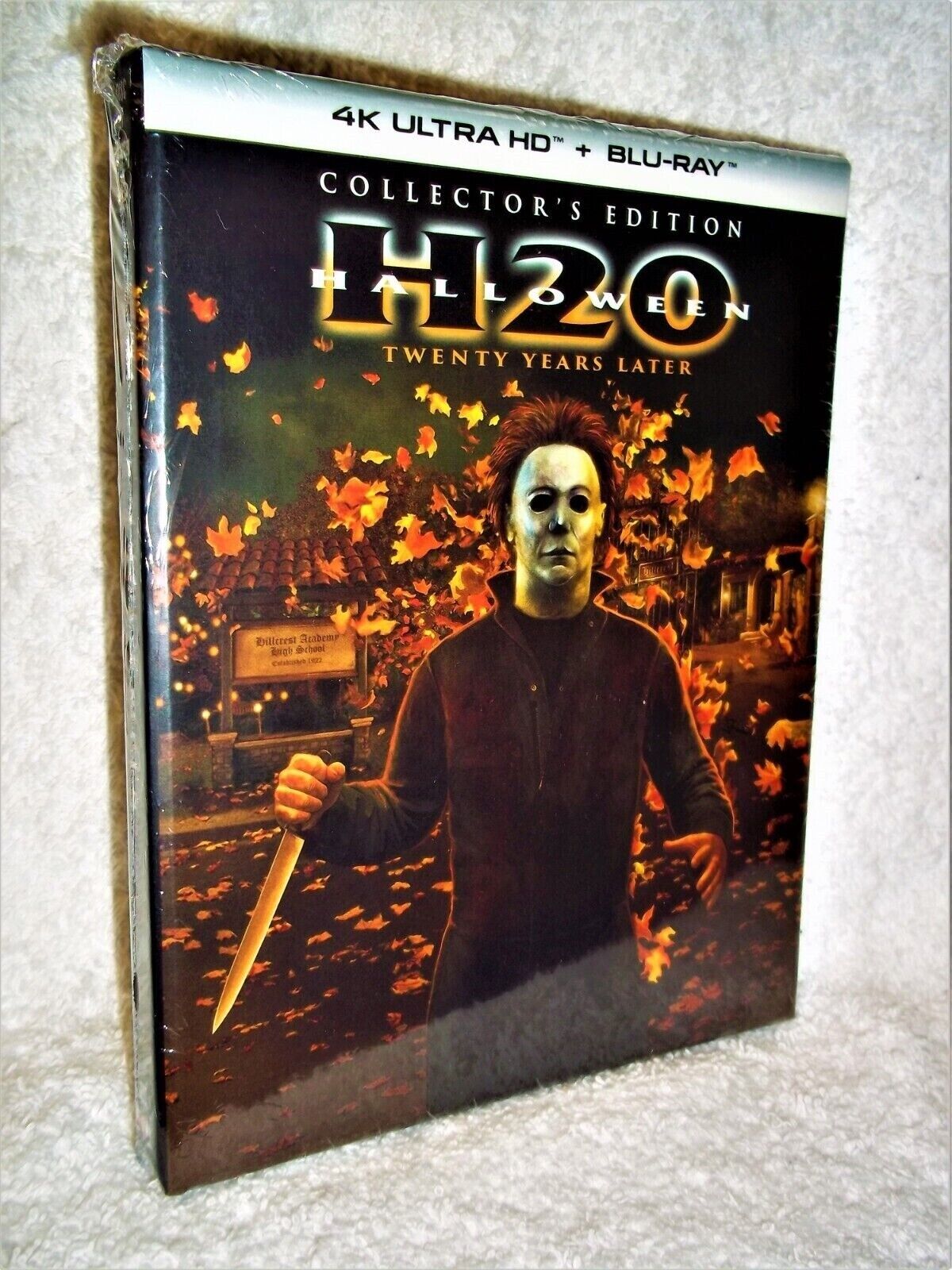 Halloween H2O (4K/Blu-ray, 2022) Jamie Lee Curtis horror HARDCOVER SLIPCOVER h20 Halloween H2O (4K/Blu-ray, 2022) Jamie Lee Curtis horror HARDCOVER SLIPCOVER h20