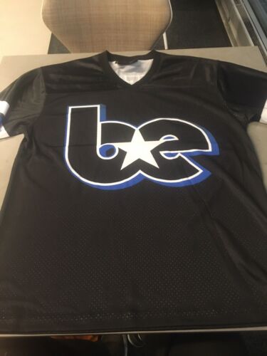 Pre-owned Red 2024 Billie Eilish Shirt Jersey Large Hit Me Hard And Soft Tour Short Sleeve In Noir