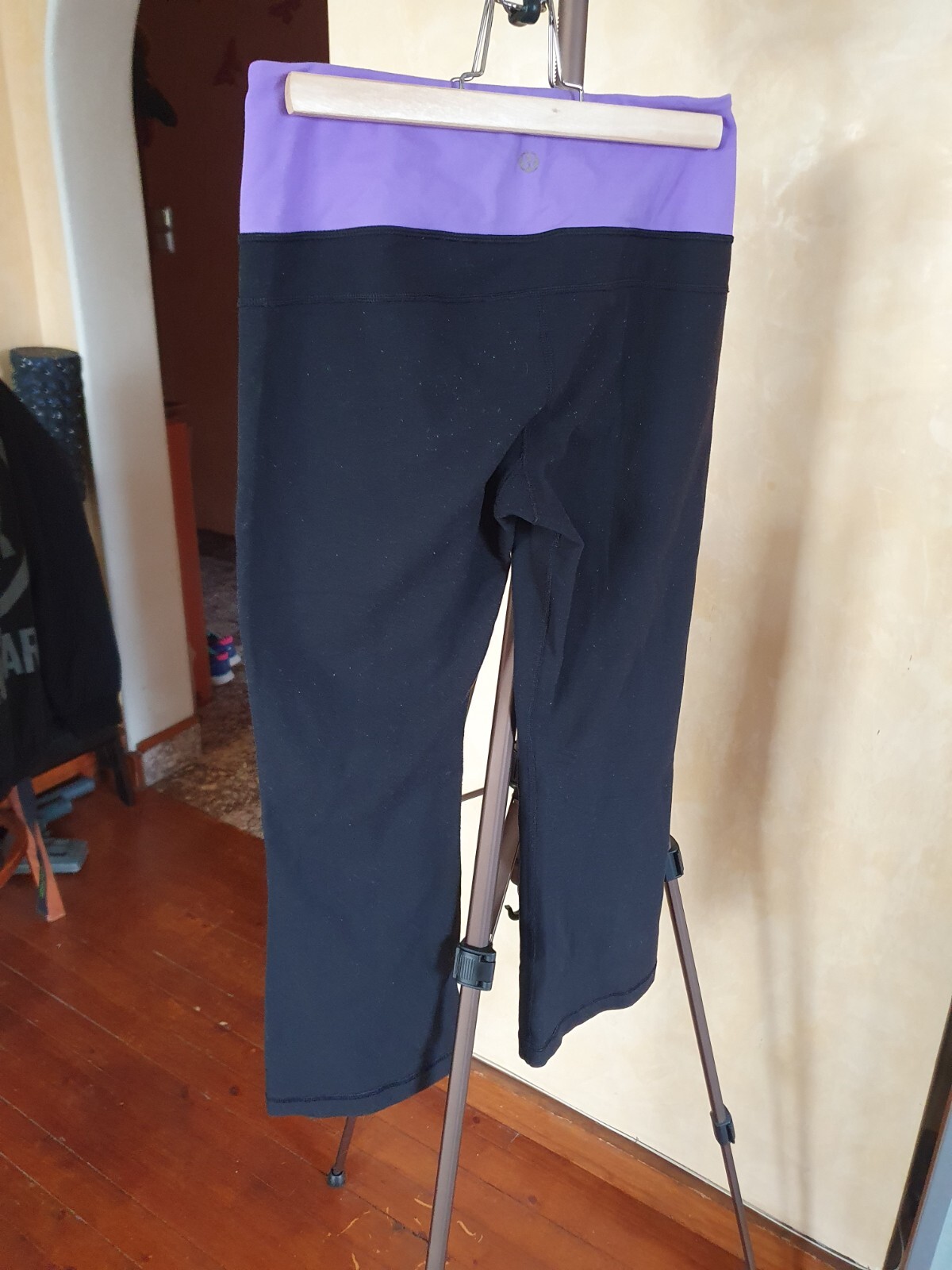 【lululemon】Align Wide Leg Cropサイズ6 Lululemon Align Wide Leg Crop - Black - lulu fanatics