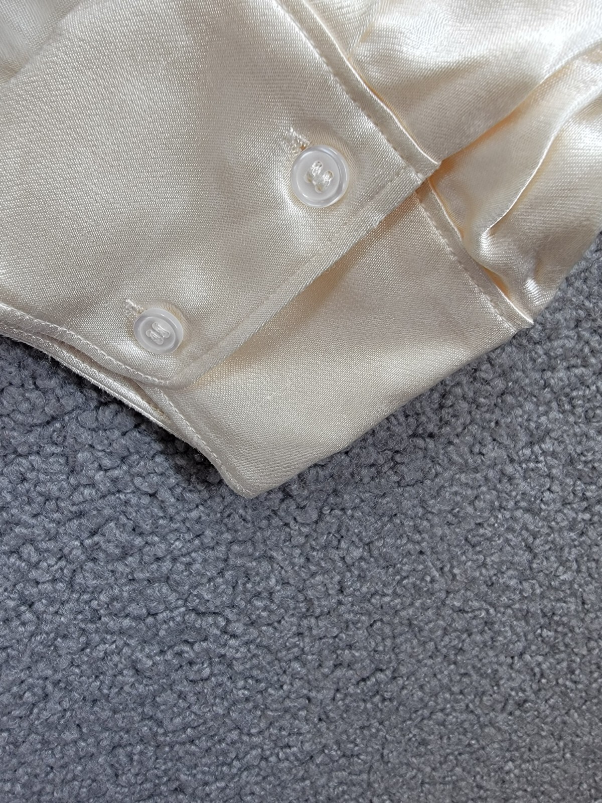 WAYF Fynn Satin Button Front Blouse Women's L Cream Patch Pocket Long Sleeve - Picture 11 of 19