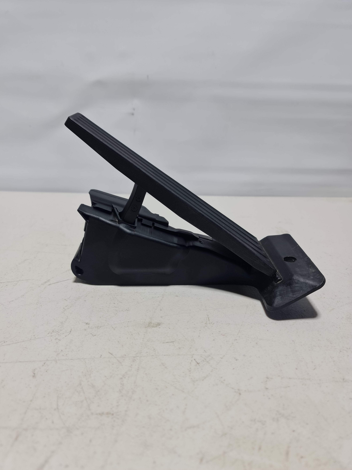 0 Bmw 2006-2020 35-42-6-853-175 35426853175 Accelerator.Pedal Module Automatic image 5