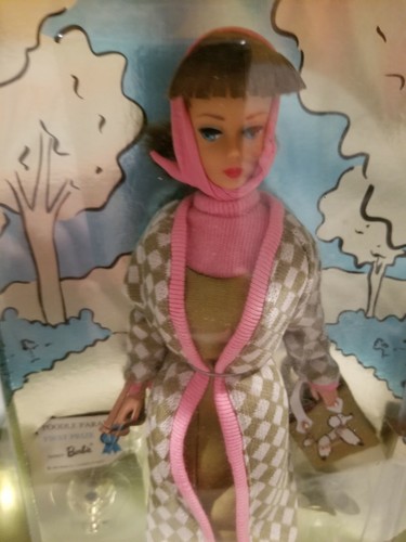 1995 Poodle Parade Barbie Doll MIB.