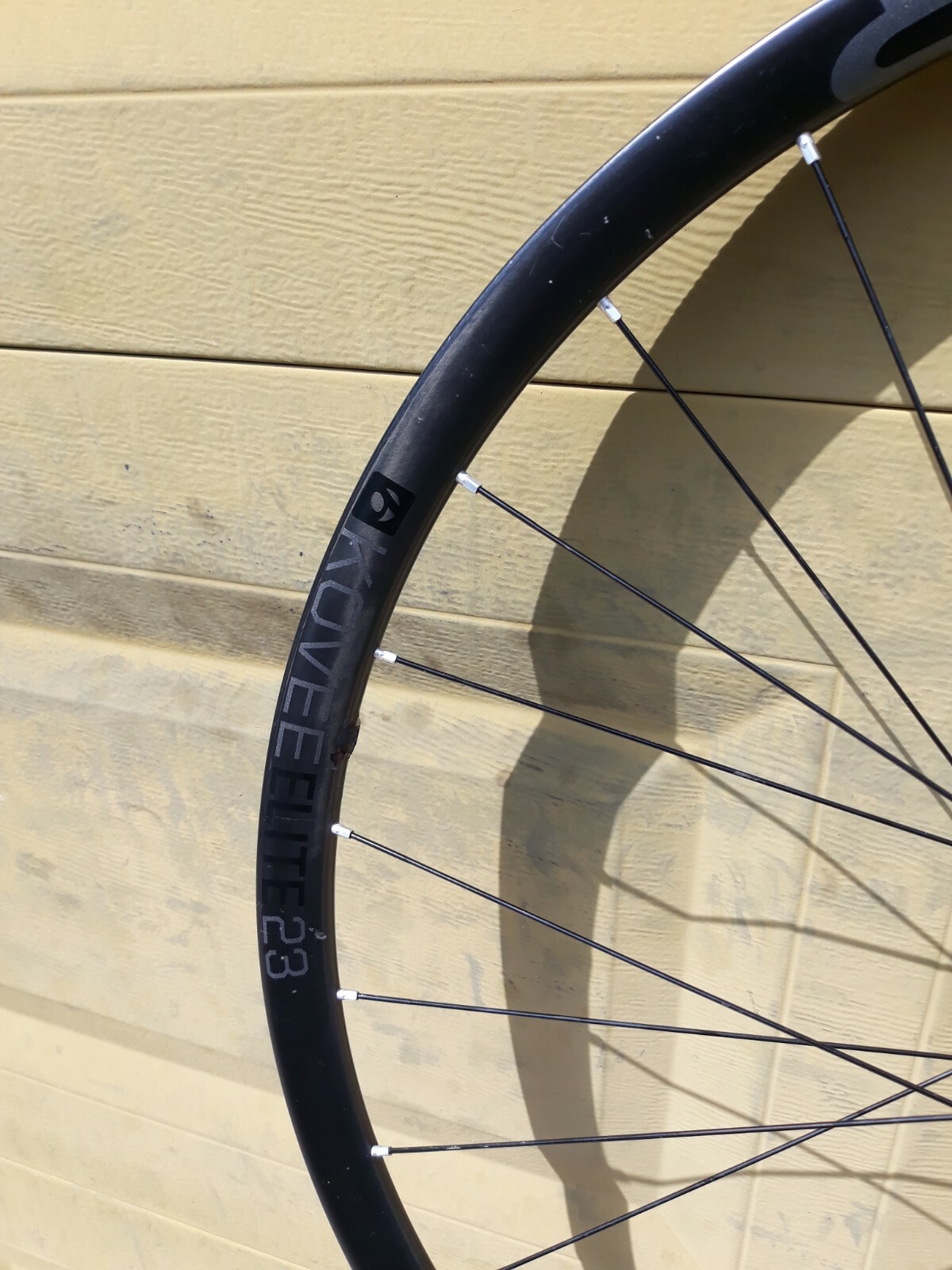 Bontrager Kovee Elite 23 MTB Front 29 