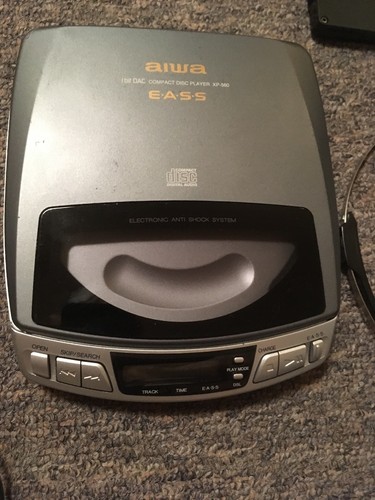 Vintage Aiwa XP-560 Compact Disc Player