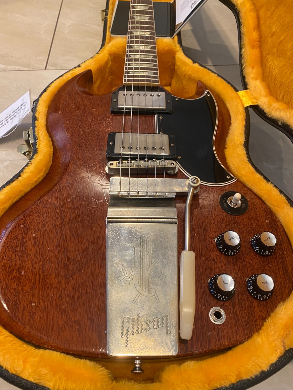 GIBSON 1964 SG STANDARD REISSUE WITH MAESTRO VIBROLA HEAVY GIBSON 1964 SG STANDARD REISSUE WITH MAESTRO VIBROLA HEAVY