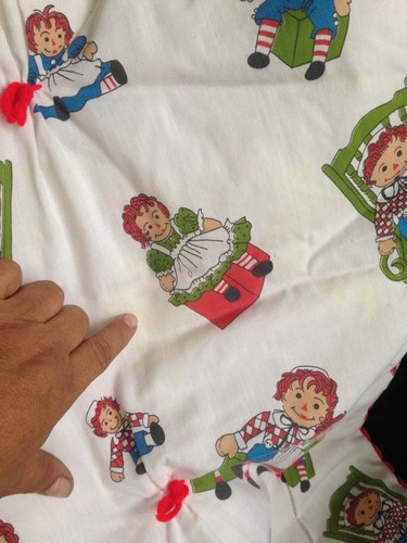 Vtg 60s Tossed Raggedy Ann Andy Crib Summer Quilt Red Rick Rack 52