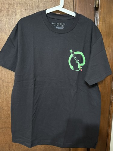 Queens of the Stone Age ツアーTシャツ Amazon.com: Official Queens Of The Stone Age Illustrated T